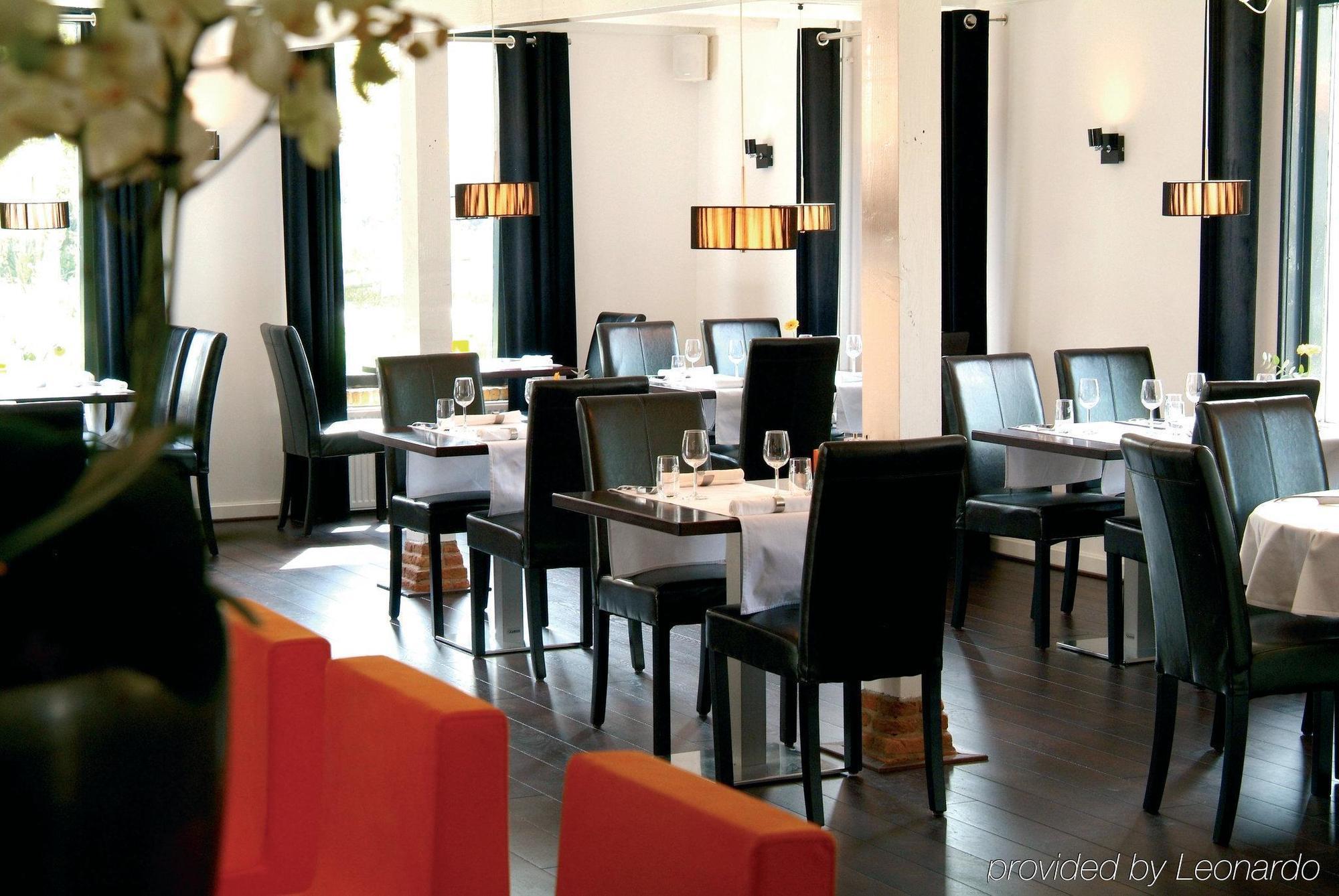 Fletcher Hotel-Restaurant De Witte Brug Lekkerkerk Ресторан фото